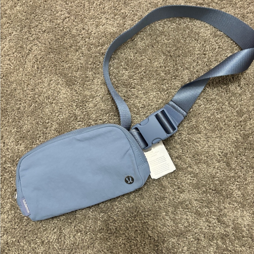 lululemon Blue belt Bag nwt